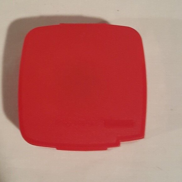 Vintage Tupperware Red Label Dispenser Christmas Tag Sticker Food Date Roll Tags - Picture 2 of 16